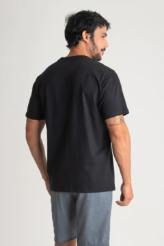 Camiseta Maresia Preto Original 10003225 na internet