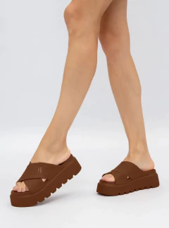 Imagem do Tamanco Petite Jolie Smash Up Chocolate PJ7588