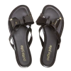Chinelo Petite Jolie Skip Preto e Preto PJ6549