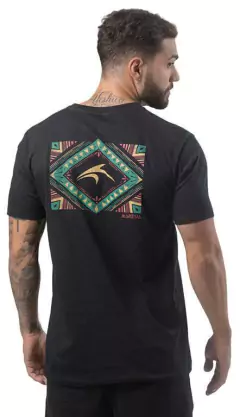 Camiseta Maresia Preta Original 11100932 na internet