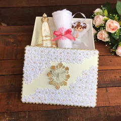 Caixa Afilhada com Toalha Bordada - comprar online