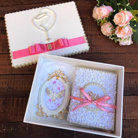 Caixa Afilhada com Bíblia