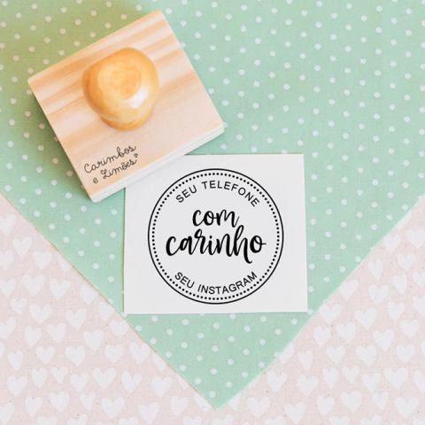 Carimbo com carinho personalizado com telefone e instagram