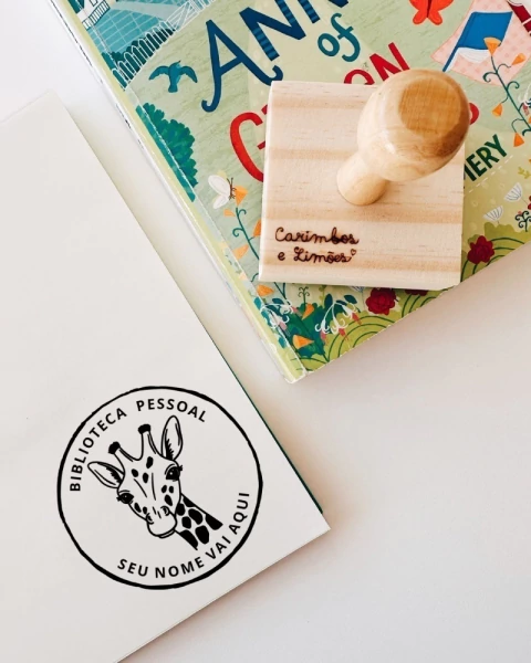 Carimbo girafa - Biblioteca Pessoal Personalizado com nome