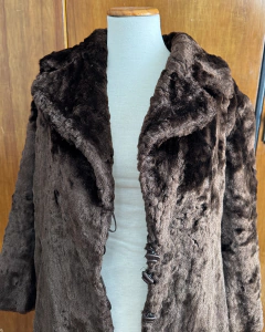 Tapado de piel sintetica marrón (PRENDA ÚNICA) - Duds Clothing