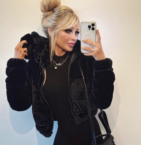 Jaqueta Puffer Sophia Em Pele Preta