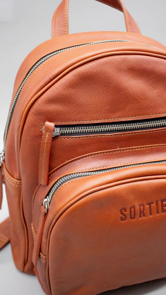 MOCHILA CLARA CHOCOLATE - comprar online
