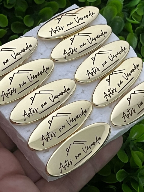 Placa Metal com Garra 1,4x4 formato Oval