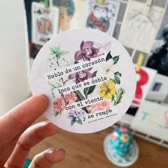 Sticker Todo lo demás también - comprar online