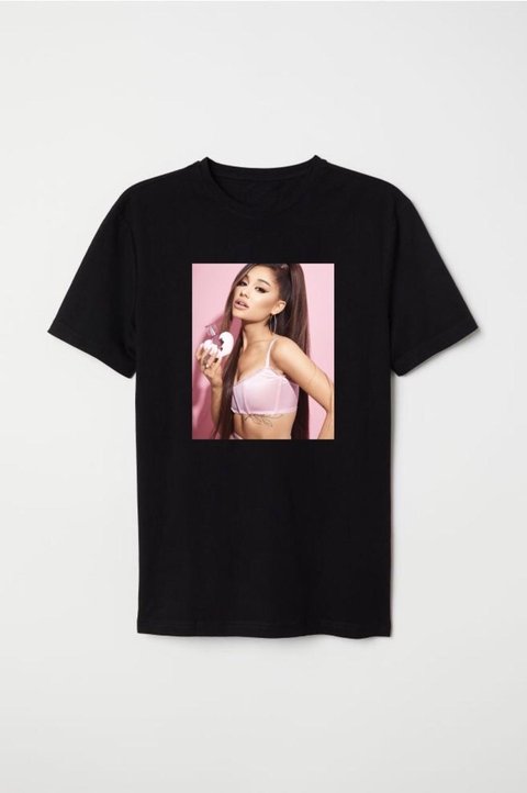 Remera Ariana Grande Thank You, Next Perfume Photoshoot