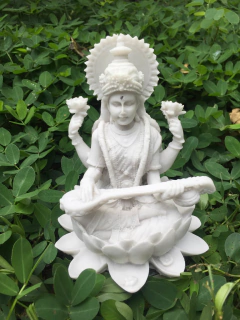 Saraswasti - Marmorite (16cm) - comprar online