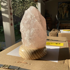 Luminaria de Quartzo Rosa Bruto - 17 à 20cm na internet