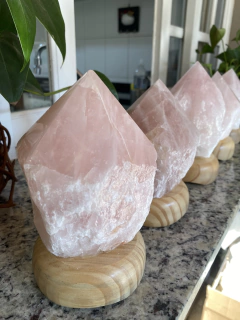 Luminária Ponta Quartzo Rosa Qualidade A - 15 à 17cm - comprar online