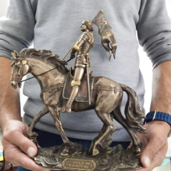 Escultura Joana D'arc No Cavalo Veronese - Zenz Arts