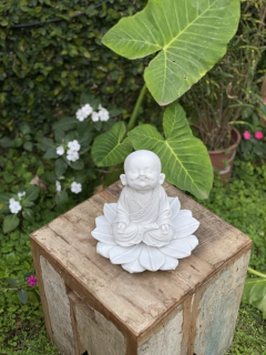 Monge/Buda sorridente + Lótus - Marmorite (22cm) - Zenz Arts