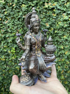 Escultura Lakshmi Hindu Veronese - comprar online