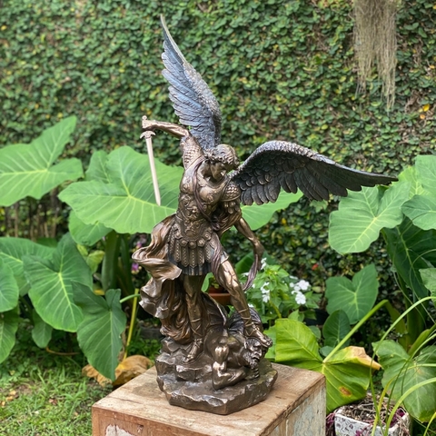 Escultura São Miguel Arcanjo 1 Metro - Veronese (112cm)