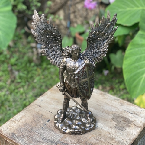 Escultura São Miguel Arcanjo - Veronese (27 ou 36cm) - comprar online
