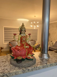 Imagem do Escultura Lakshmi Hindu Resina - Colorida