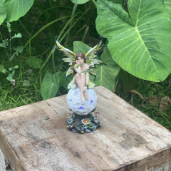 Fada Com Cogumelos LED - Resina (24cm) - Zenz Arts