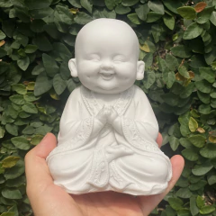 Escultura Buda Respeito - Resina (16cm) - comprar online