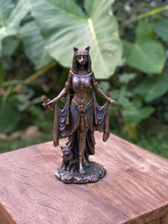 Escultura Egípcia - "Deusa Gata - Bastet" (26cm) - Zenz Arts