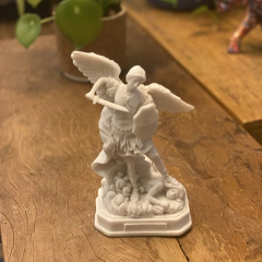 Escultura São Miguel Arcanjo - Mármore (22cm) - Zenz Arts
