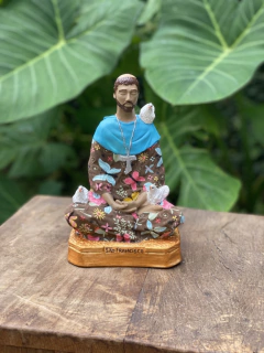 Escultura São Francisco de Assis Meditando 19cm - comprar online