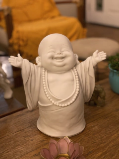 Escultura Monge Hotei Marmorite Gratidão/Alegria - Marmorite (26.5cm) - comprar online