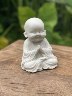 Escultura Buda Sorrindo Gasshô | Marmorite na internet