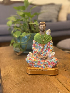 Escultura São Francisco de Assis Meditando 19cm - Zenz Arts