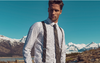 CAMISA MASCULINA RAFFER BRANCA COM LISTRAS FIO 50 SLIM FIT