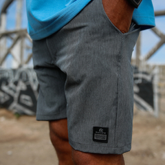BERMUDA HIBRIDA ERODONA (GRIS OSCURO) - OUTLET - comprar online