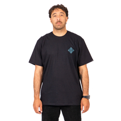 REMERA SPARUS (NEGRO) en internet