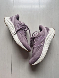 New Balance Fresh Foam Arish v4 35 - comprar online