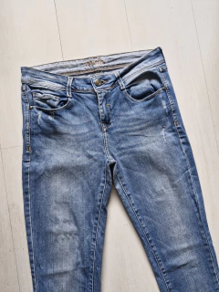 Calça jeans MOB 38 na internet