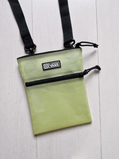 Bolsa shoulderbag impermeável Vans - comprar online