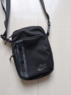 Bolsa shoulderbag Nike preta - comprar online