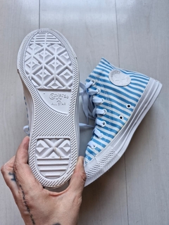 Converse All Star listrado azul e branco 37