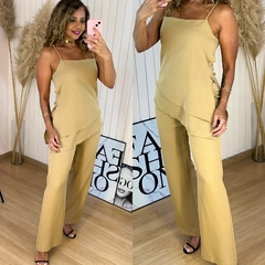 Conjunto Blusa Assimétrica e Calça Iza Marrom Claro