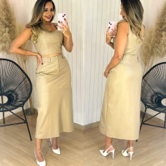 Conjunto Cropped e Saia Midi Couro Elaine Bege - comprar online