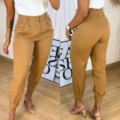 Calça Cenoura Alfaiataria Eliana Marrom