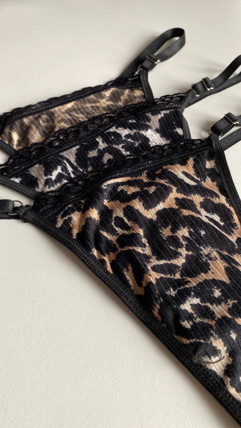 PACK x6 - Less Regulable Morley Print c/Puntilla - comprar online