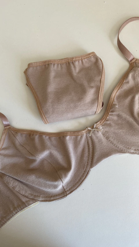 Conjunto Camelia Algodón Avellana - comprar online