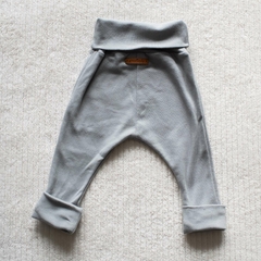 calça cresce junto - cinza coala - comprar online
