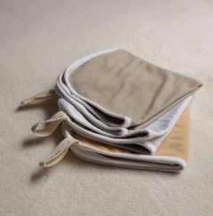 kit cuidado - 3 paninhos de boca + nécessaire na internet