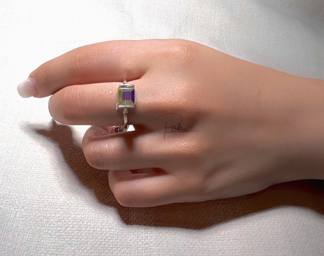 anillo cubito cristal thumbnail 2