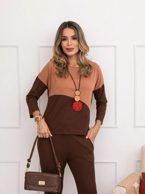 Conjunto Feminino Canelado Blusa Manga Longa e Calça com Bolsos - comprar online