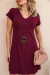 Compre direto da fabrica. Vestido feminino curto de manga curta com decote em V na cor malbec