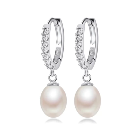 ARGOLA CRAVEJADA COM PINGENTE DE PÉROLA - modelo Creta - comprar online